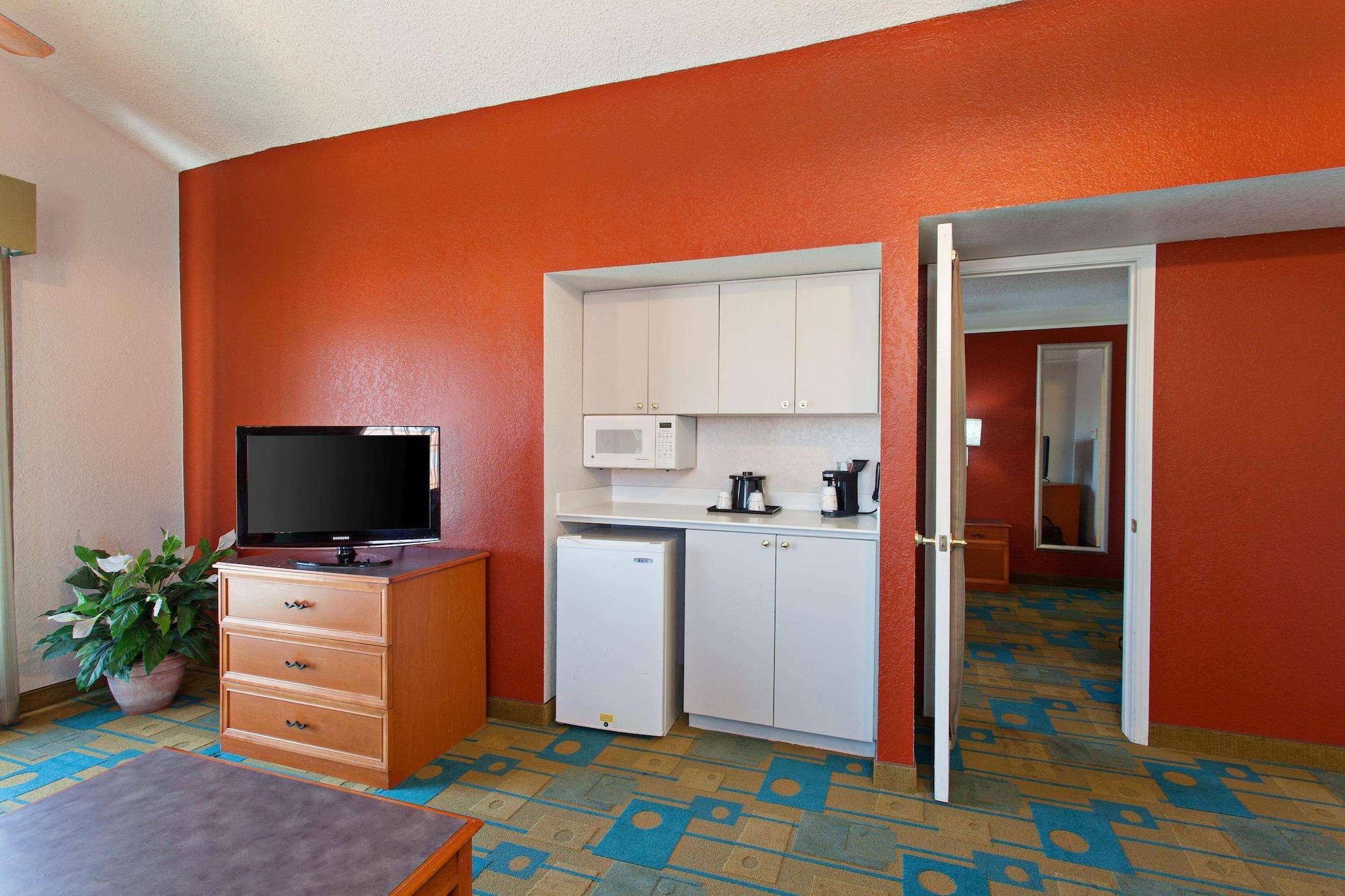 La Quinta Inn By Wyndham Costa Mesa Orange County Buitenkant foto